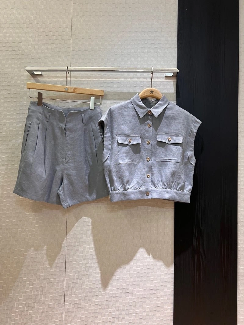 Loro Piana Short Suits Elegant 149408