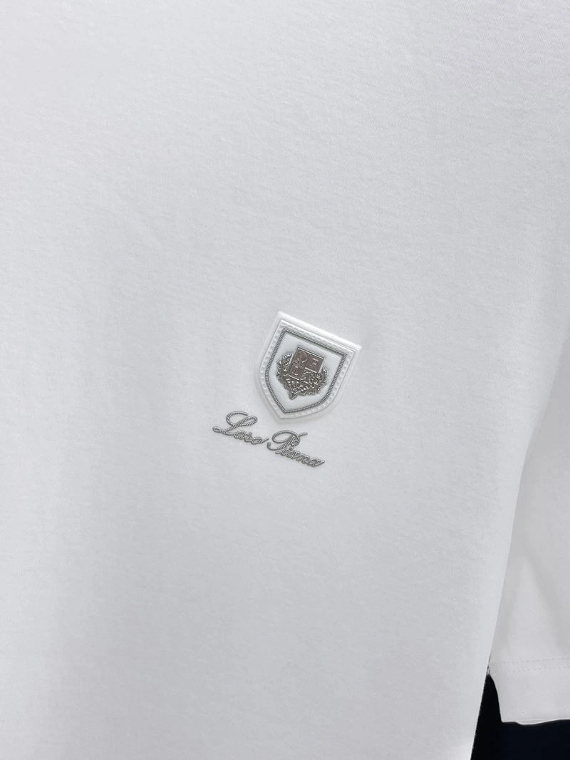 Loro Piana T-Shirts Chic 162635