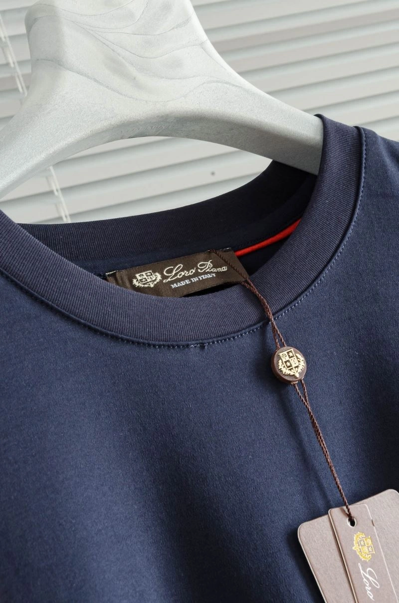 Loro Piana T-Shirts Timeless 162591
