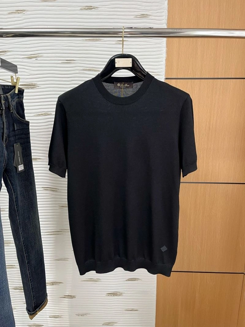 UrbanChic Loro Piana T-Shirts 162566