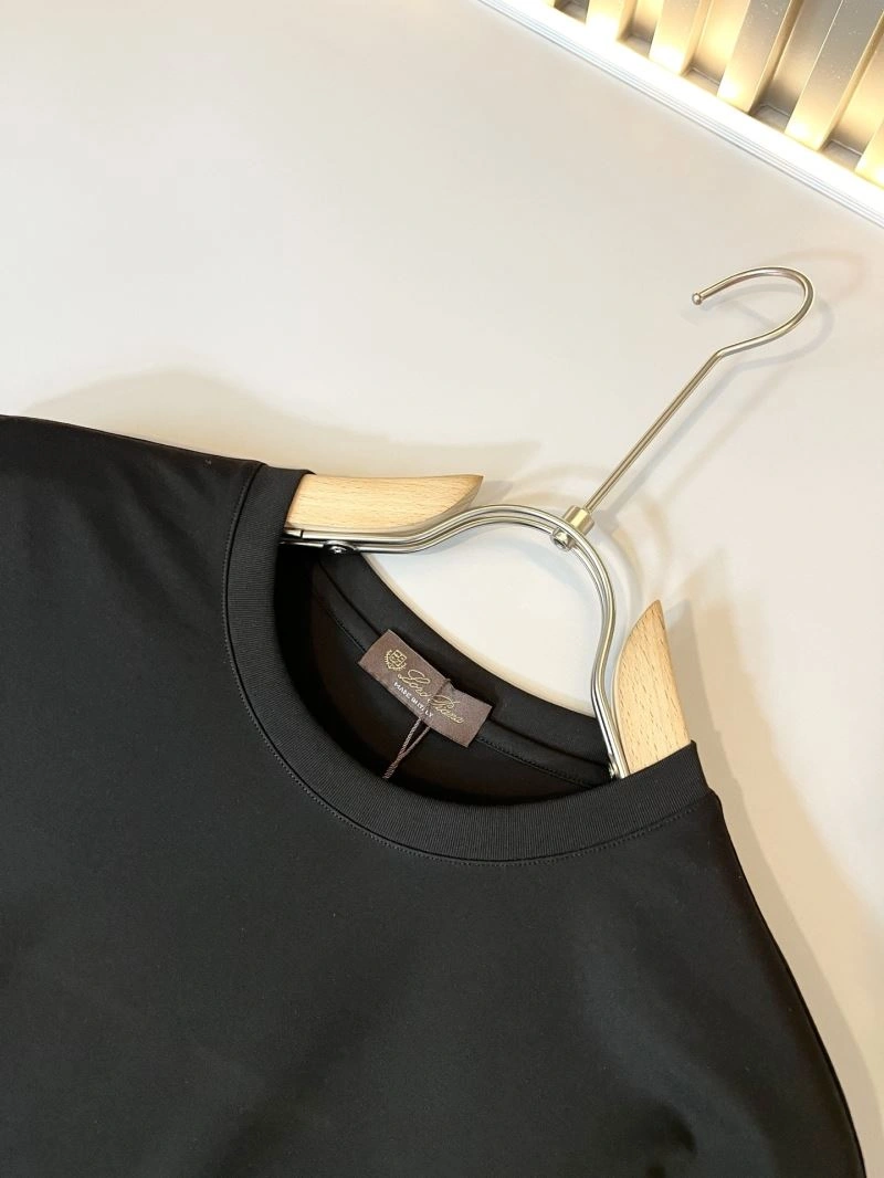 Loro Piana T-Shirts TimelessDesign 161480