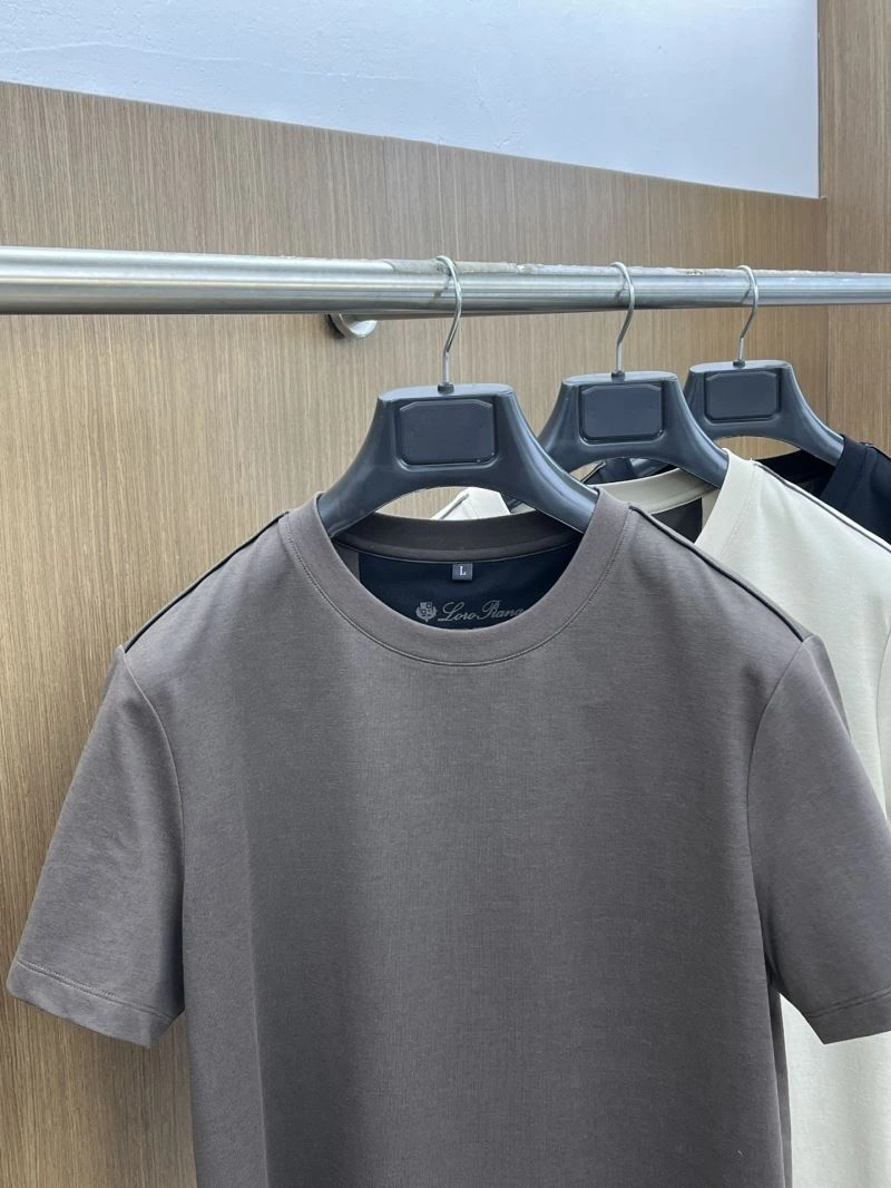 Loro Piana T-Shirts WellDesigned 159252