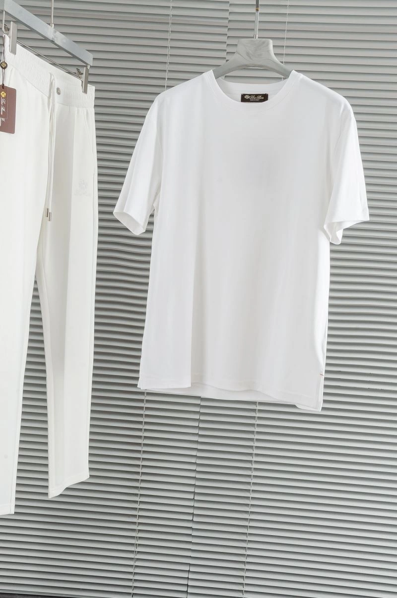 Loro Piana T-Shirts Youthful 159147