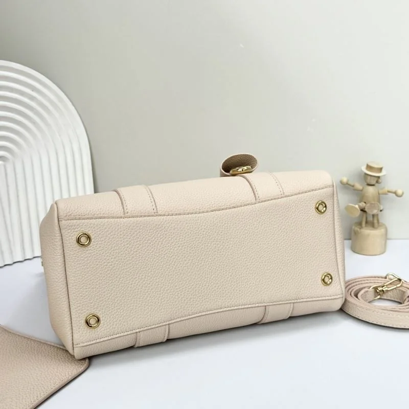 Sporty Loro Piana Top Handle Bags 44150