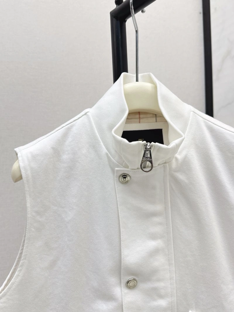 Elegant Loro Piana Vest 149381