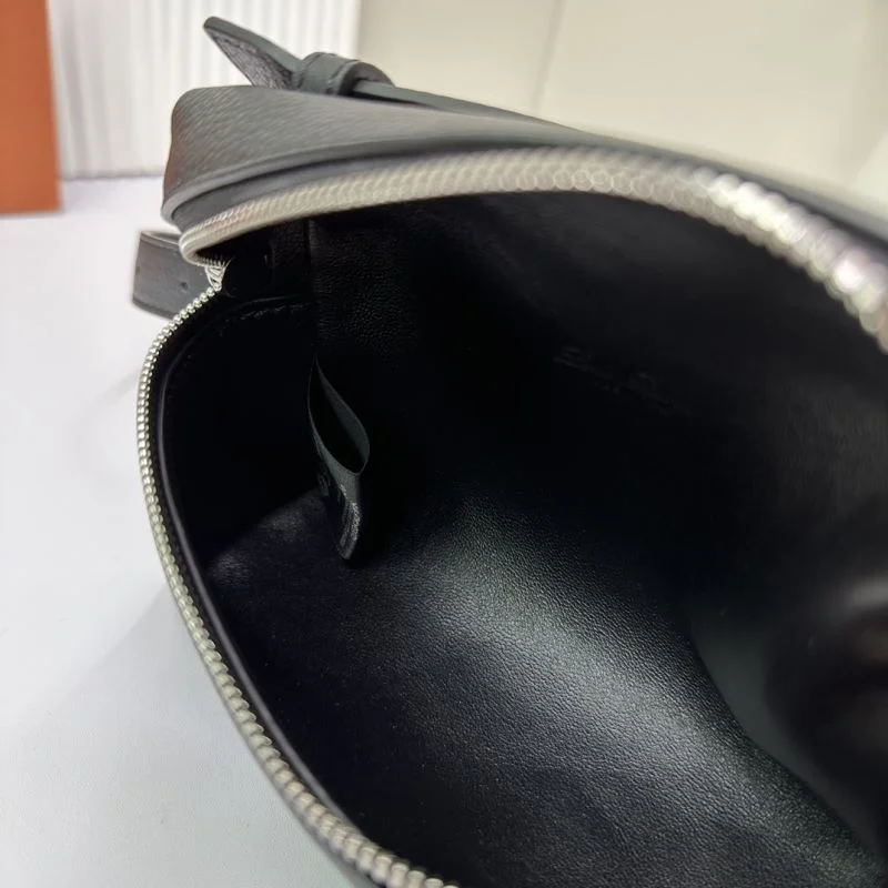 Loro Piana Waist Chest Packs Supportive 49325