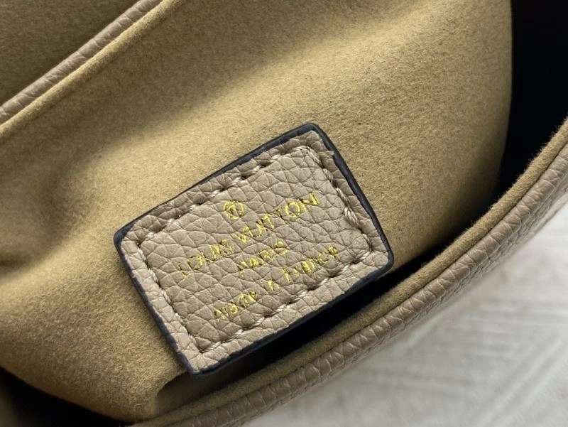 Louis Vuitton Backpacks FashionForward 80492