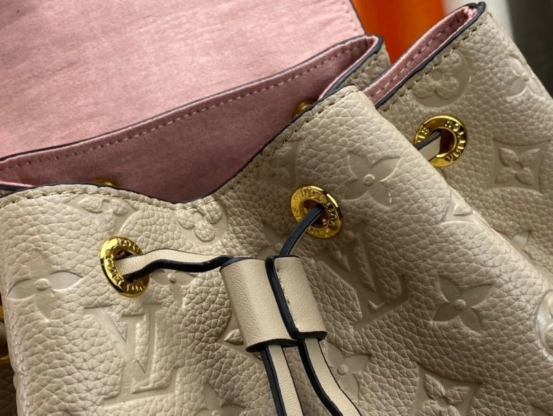 Louis Vuitton Backpacks TechFriendly 80490