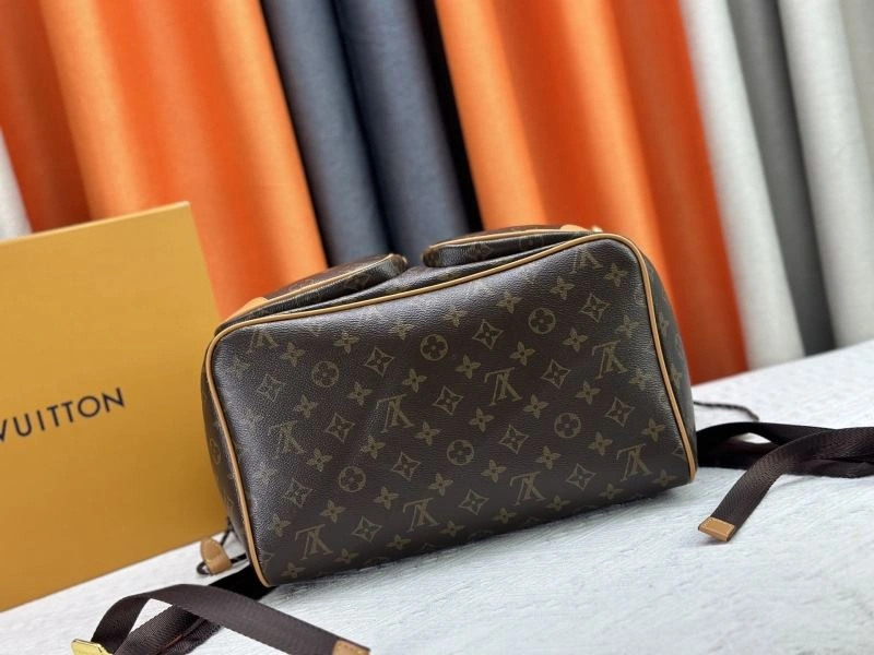ModernLook Louis Vuitton Backpacks 80503