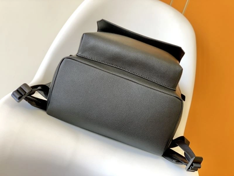 Louis Vuitton Backpacks StreetReady 94444