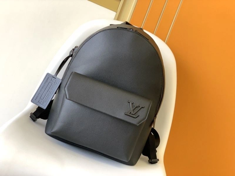 Louis Vuitton Backpacks StreetReady 94444