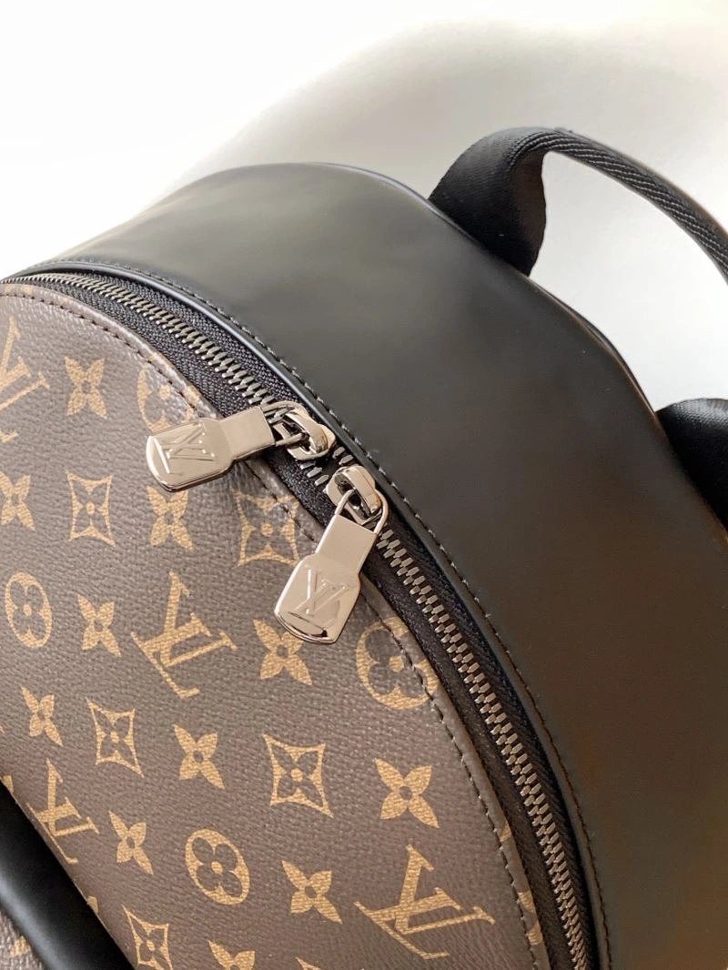 UrbanChic Louis Vuitton Backpacks 94447