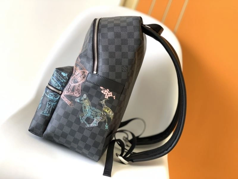 Sleek Louis Vuitton Backpacks 94426