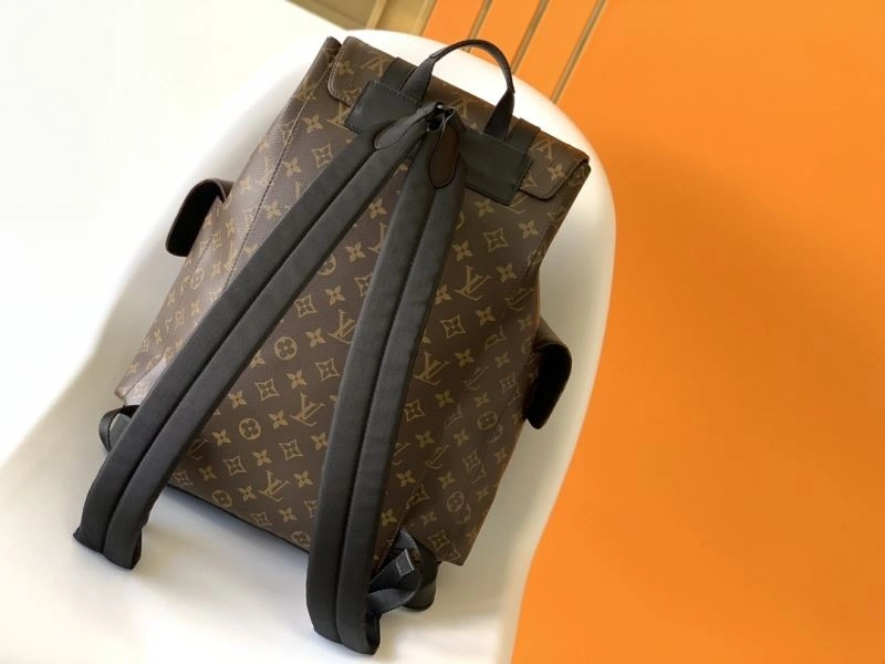Sleek Louis Vuitton Backpacks 94461