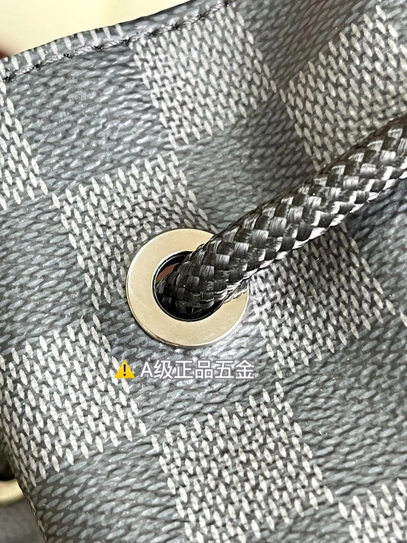 Sleek Louis Vuitton Backpacks 93894