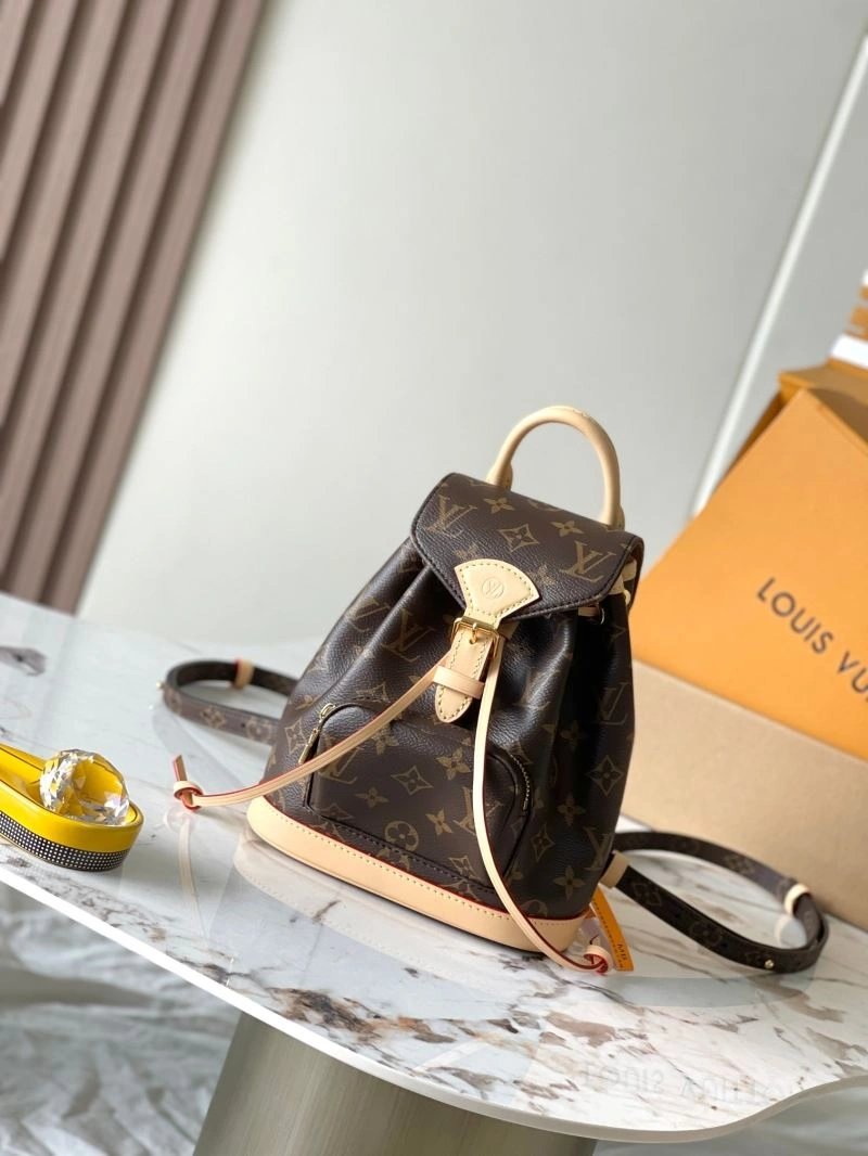 Louis Vuitton Backpacks Sporty 93711