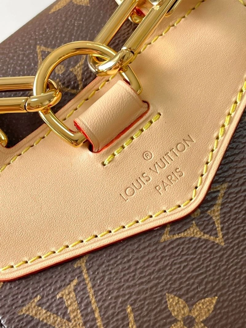 Louis Vuitton Backpacks Sporty 93711