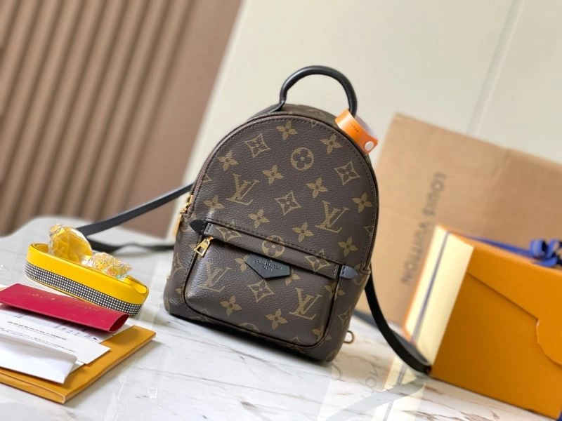 Louis Vuitton Backpacks WrinkleFree 93680