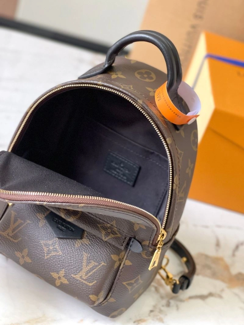 Louis Vuitton Backpacks WrinkleFree 93680