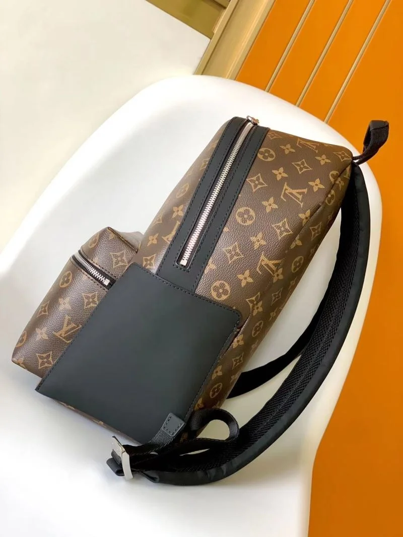 MoistureWicking Louis Vuitton Backpacks 43429