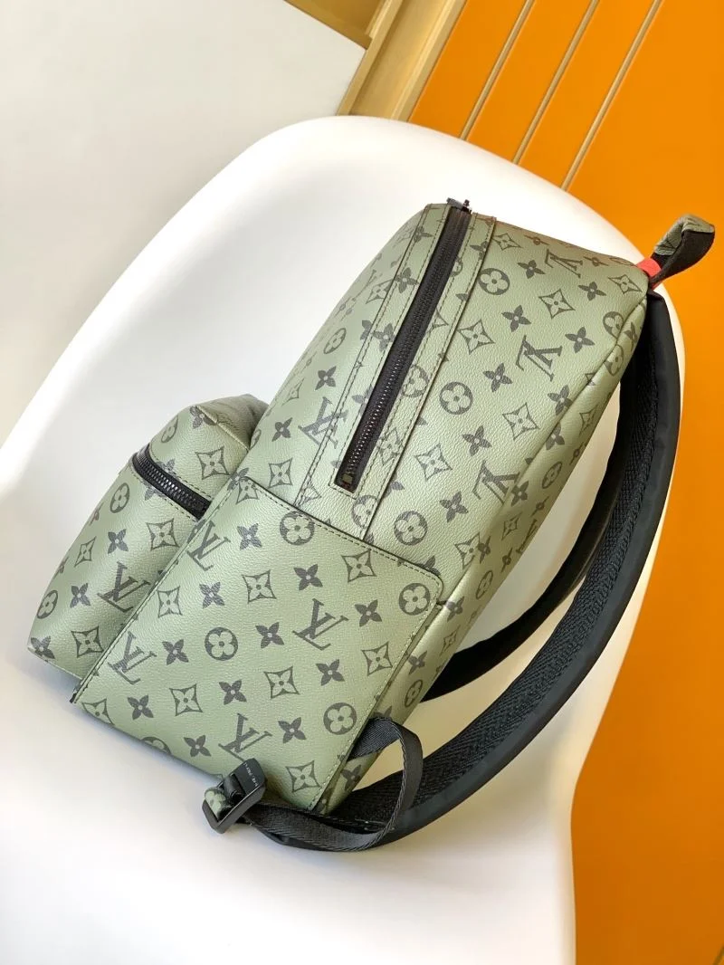 Louis Vuitton Backpacks Snug 43430
