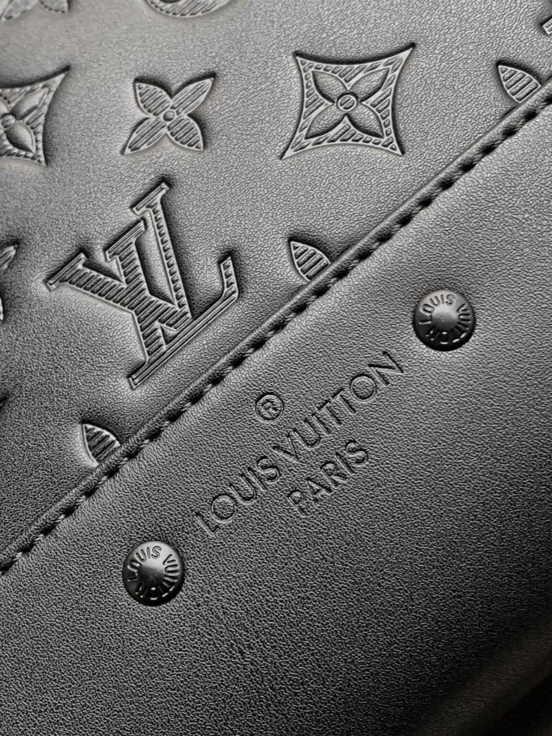 Louis Vuitton Backpacks Bright 43401