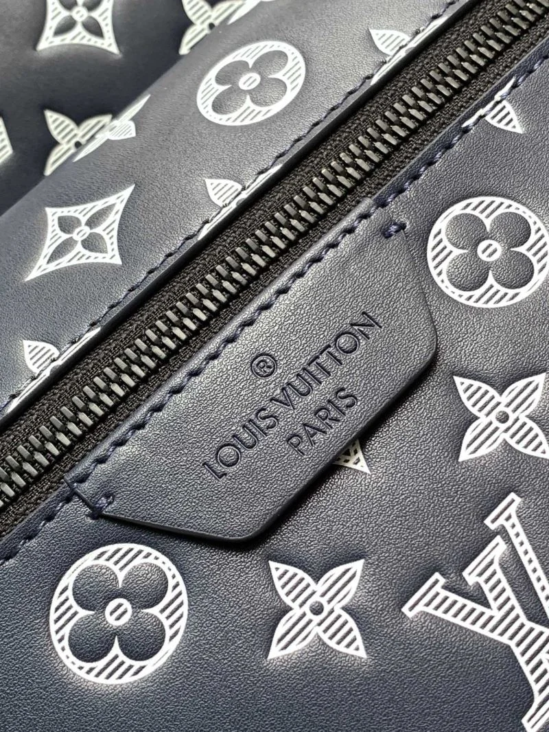 Louis Vuitton Backpacks Modern 43180