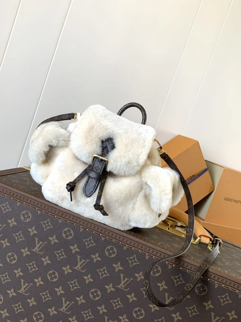 Louis Vuitton Backpacks Trendy 43224