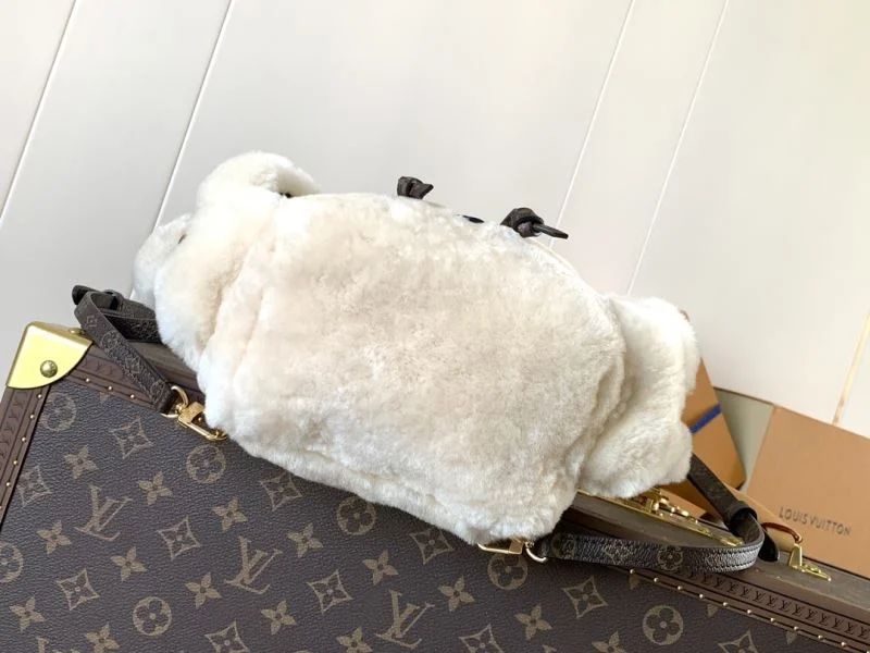 Louis Vuitton Backpacks Trendy 43224