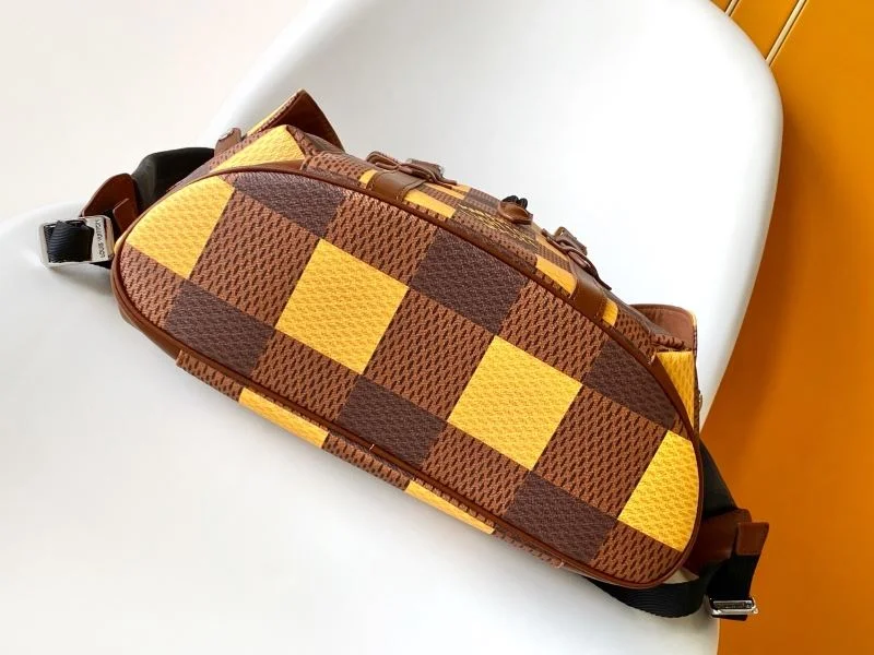 WaterResistant Louis Vuitton Backpacks 43182