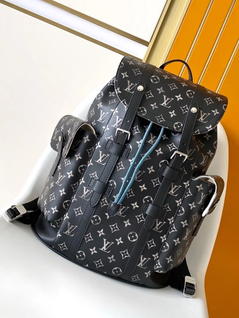 Louis Vuitton Backpacks Minimalist 43176