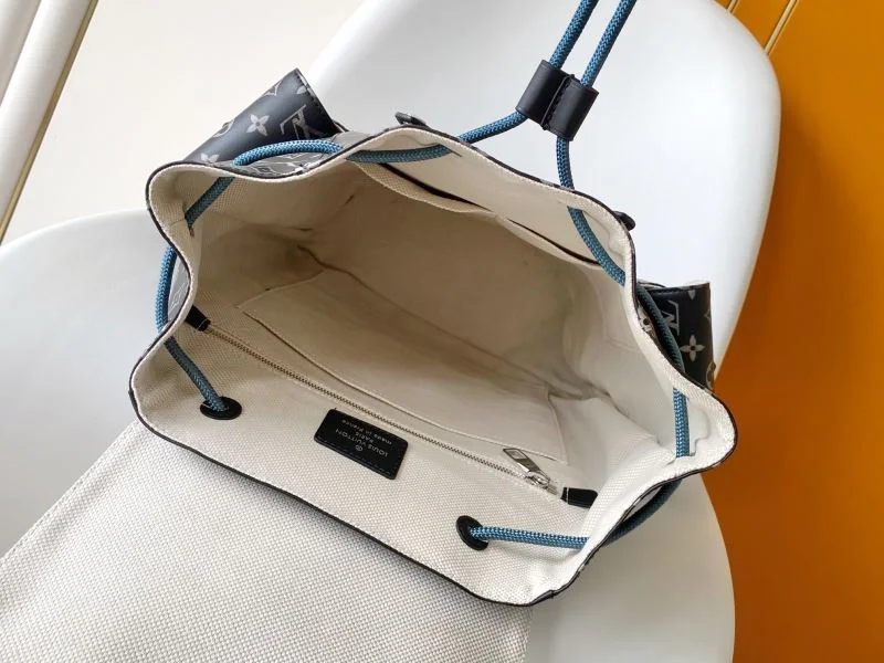 Louis Vuitton Backpacks Minimalist 43176