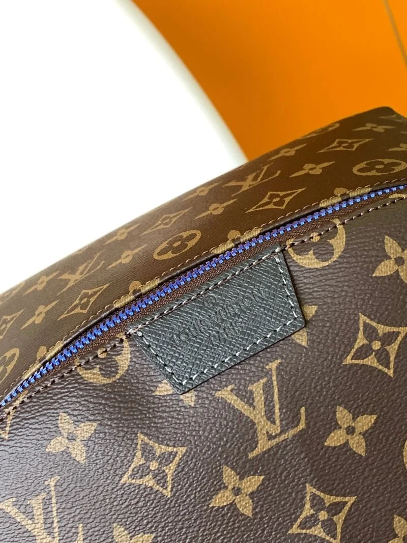 Louis Vuitton Backpacks Sporty 43146