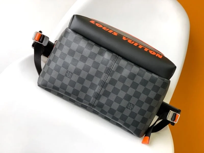 Louis Vuitton Backpacks Supportive 43144