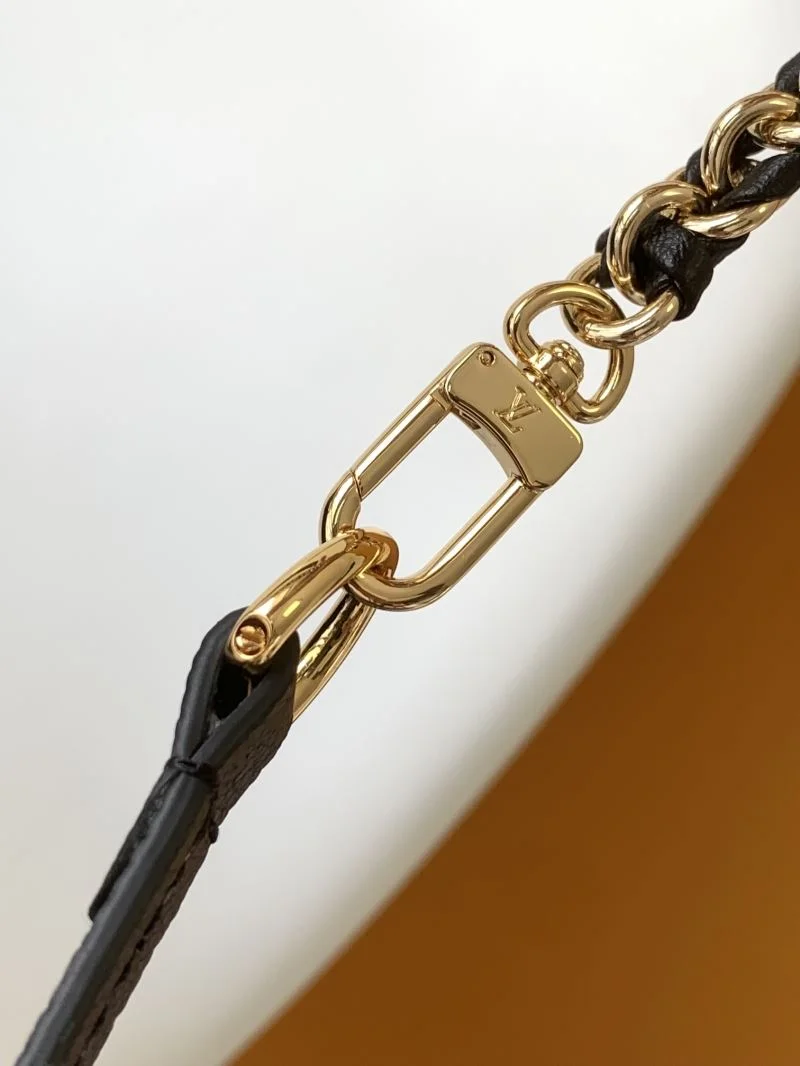 Louis Vuitton Backpacks Popular 43172