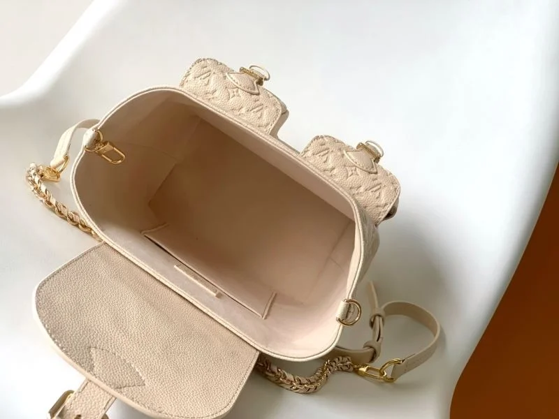 AllSeason Louis Vuitton Backpacks 43130