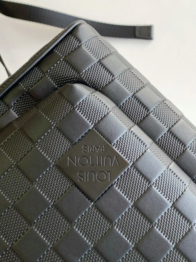 Louis Vuitton Backpacks Effortless 43124