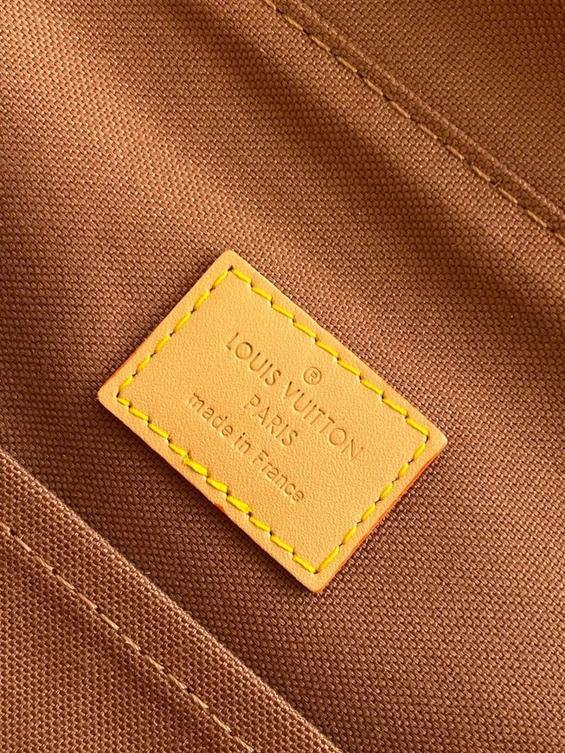 Louis Vuitton Backpacks EasyCare 43115
