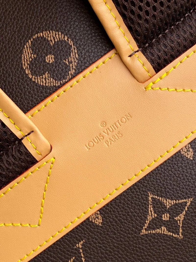 MoistureWicking Louis Vuitton Backpacks 43118