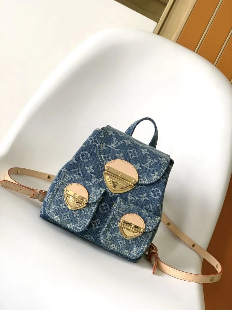 Louis Vuitton Backpacks Youthful 43120