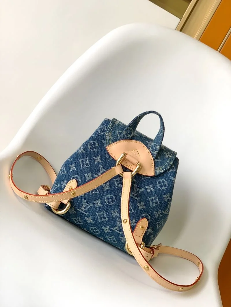 Louis Vuitton Backpacks Youthful 43120