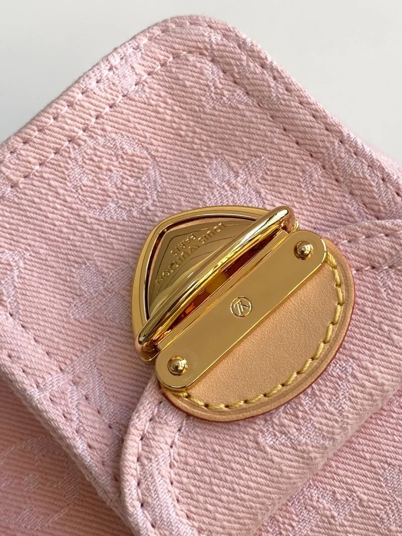 Louis Vuitton Backpacks Practical 43111