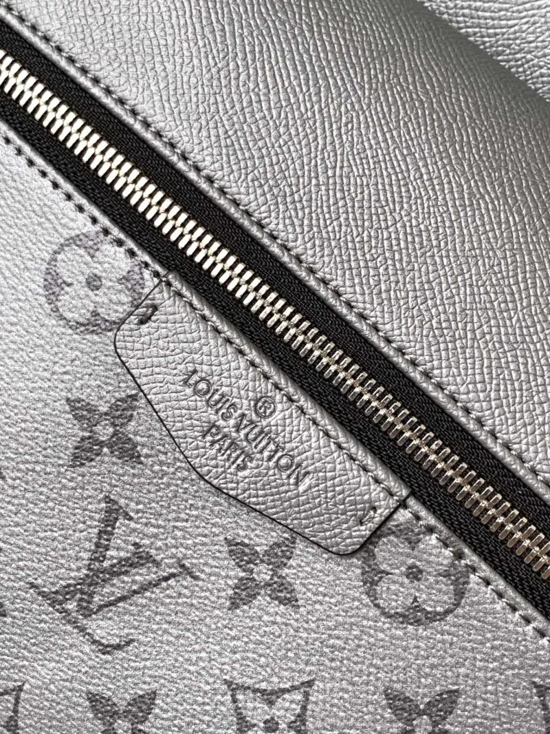 Louis Vuitton Backpacks Flexible 43103