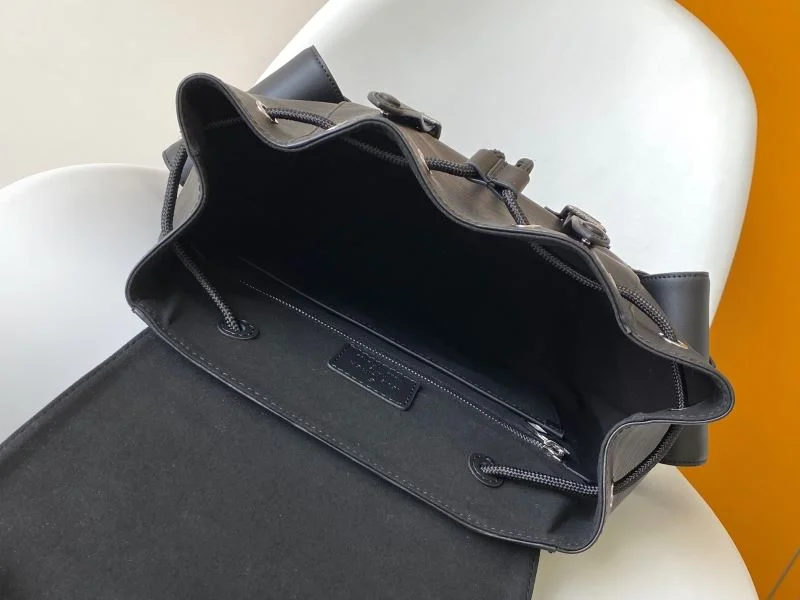 Louis Vuitton Backpacks Soft 43152