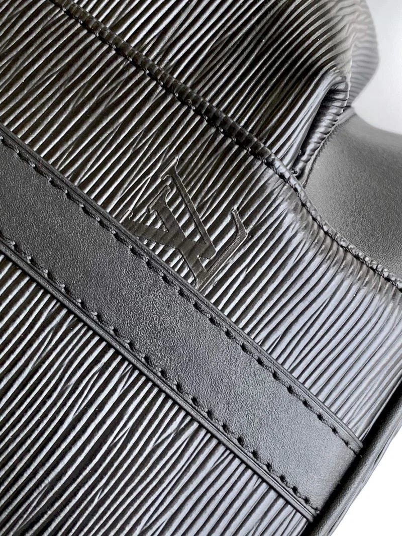 Louis Vuitton Backpacks ZipUp 43110