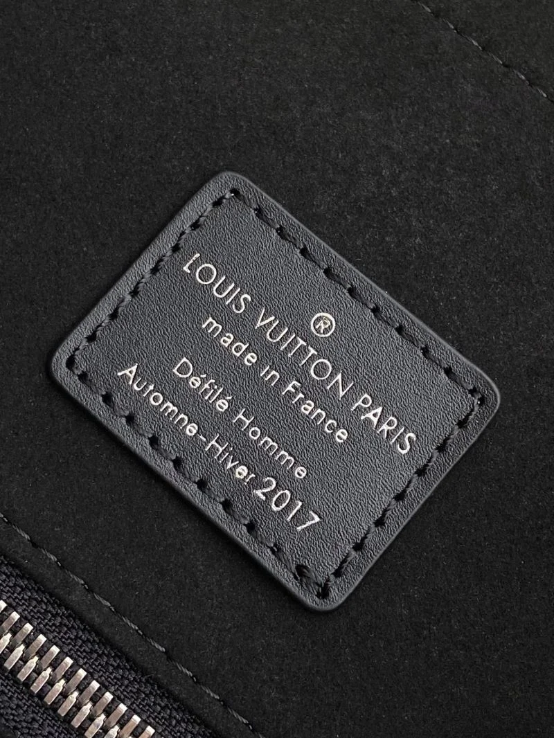 Louis Vuitton Backpacks ZipUp 43110