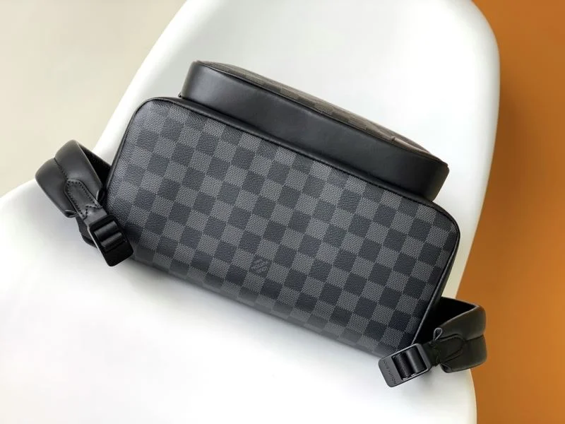 Louis Vuitton Backpacks Sporty 43132