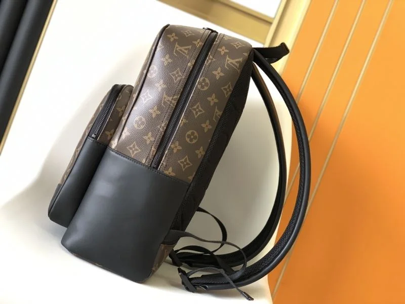 Louis Vuitton Backpacks UrbanChic 43104