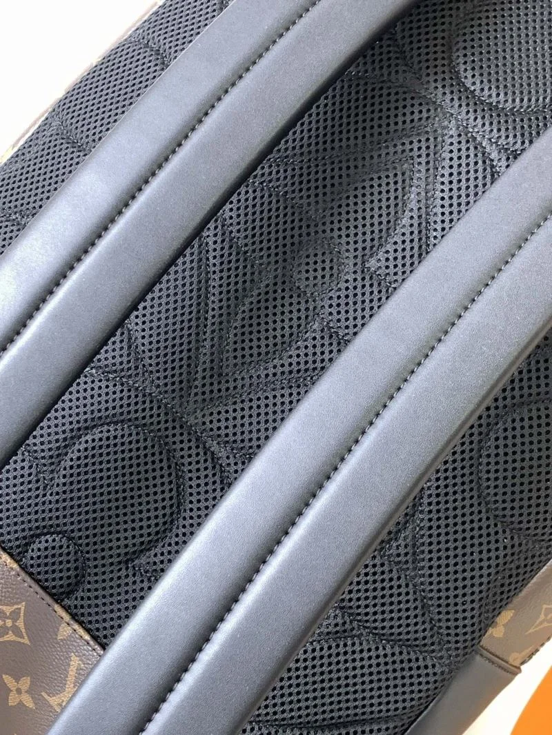 Louis Vuitton Backpacks UrbanChic 43104