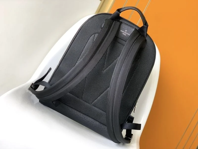 Flexible Louis Vuitton Backpacks 43076